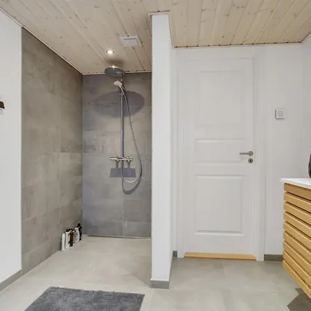 Eevert - 300m From The Sea By Interhome *